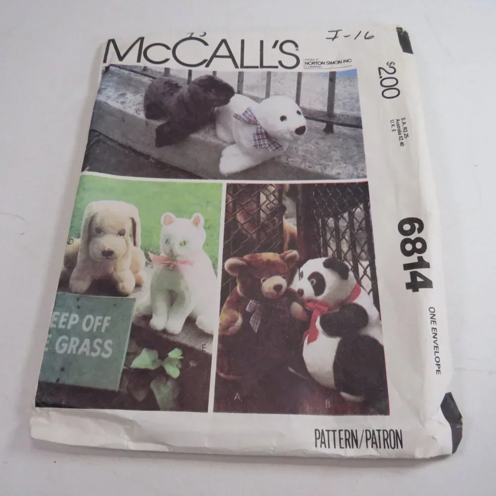 McCalls 6814 Vintage Stuffed Animals (complete) Sewing Pattern